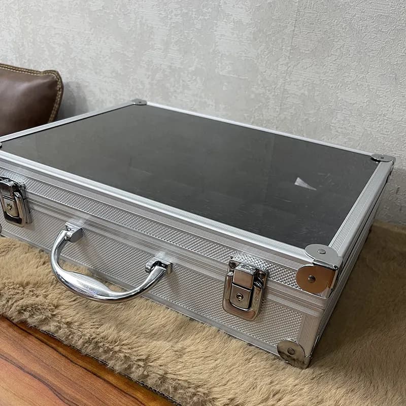 18 Slots Premium Aluminum Metal Black Briefcase Watch Organizer