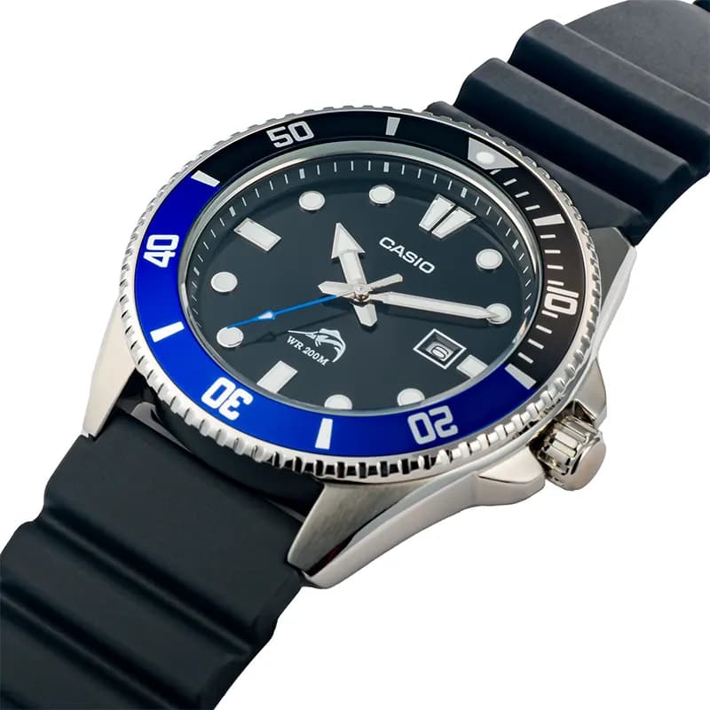 Casio Duro Marlin Diver's Batman Black Dial Men's Watch | MDV-106B-1A1V secondary view