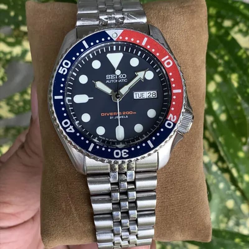 Seiko SKX Diver's Automatic Blue Dial Men's Watch | SKX009J