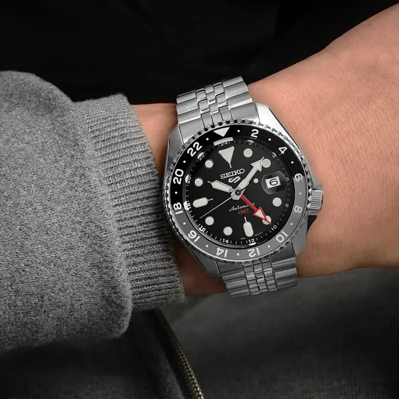 Seiko 5 Sports GMT Black Grape Dial Men’s Watch | SSK001K1