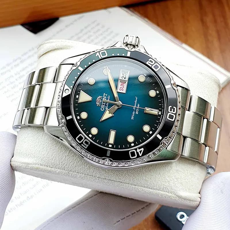 Orient Kamasu II Green Dial Men's Watch | RA-AA0811E19B secondary view