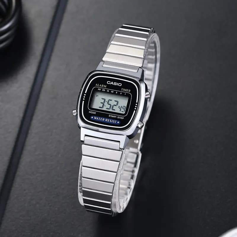 Casio LA670WA-1DF Vintage Retro Ladies Watch